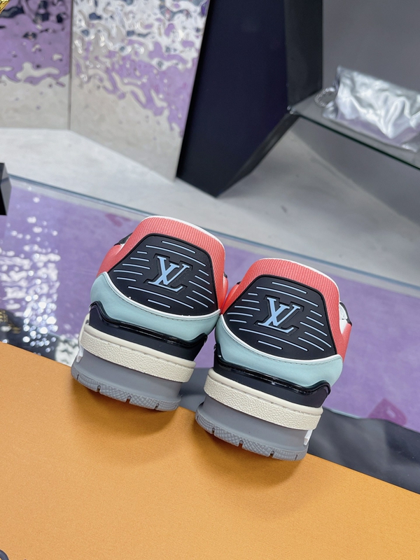 ルイヴィトン靴着用イメージ